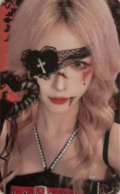 王秭歆《鬼影重重》万圣节主题小卡