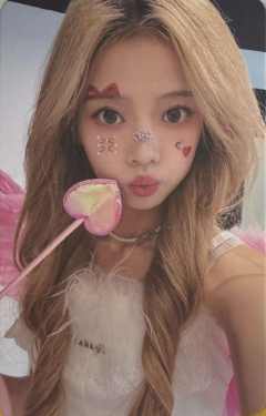 张倩《鬼影重重》万圣节主题小卡