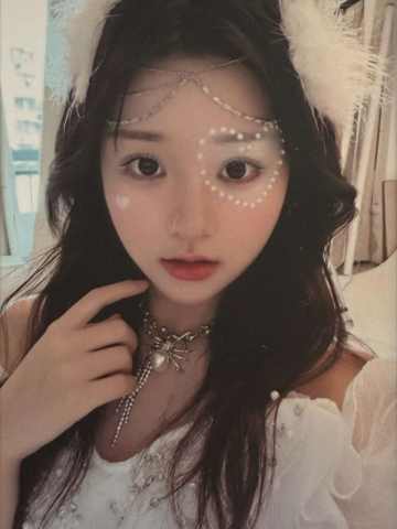 钟郭菲杨《鬼影重重》万圣节主题小卡