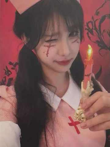 曹可甜《鬼影重重》万圣节主题小卡