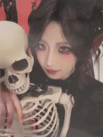 蒋夏羽《鬼影重重》万圣节主题小卡