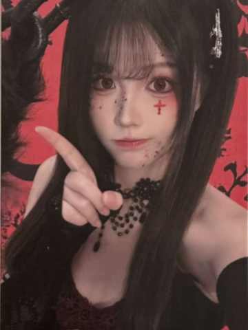 刘婧阳《鬼影重重》万圣节主题小卡