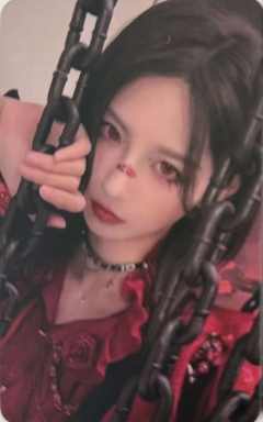 刘力菲《鬼影重重》万圣节主题小卡