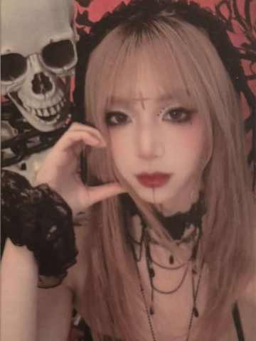 龚晨美《鬼影重重》万圣节主题小卡