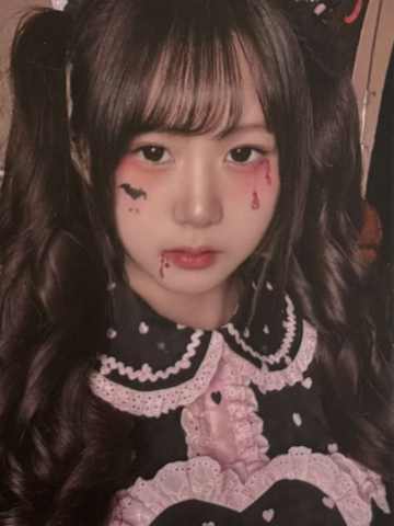 曾雪婷《鬼影重重》万圣节主题小卡