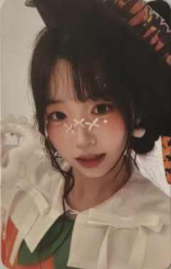 沈馨《鬼影重重》万圣节主题小卡