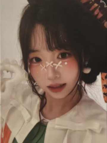 沈馨《鬼影重重》万圣节主题小卡