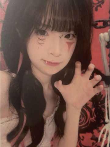 唐果《鬼影重重》万圣节主题小卡