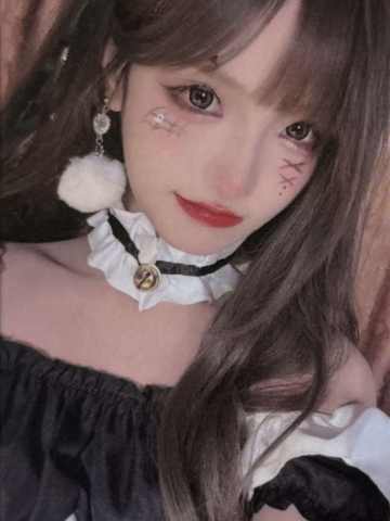 潘瑛琪《鬼影重重》万圣节主题小卡