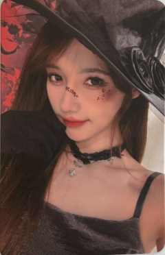 宋昕冉《鬼影重重》万圣节主题小卡