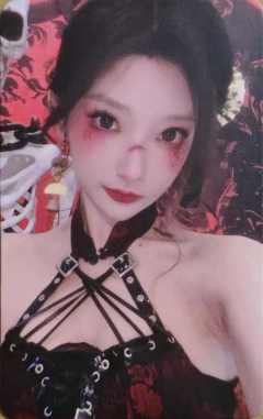 刘小涵《鬼影重重》万圣节主题小卡