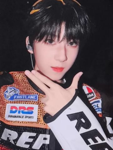 肆意少年见面会单人款小卡 博文ver.B