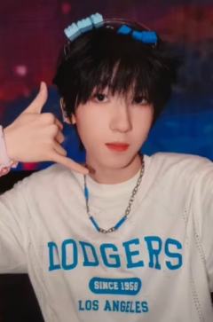 肆意少年见面会单人款小卡 博文ver.D