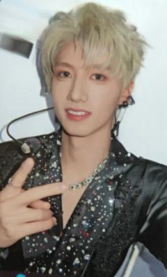 one有引力单人款小卡 朱ver.B