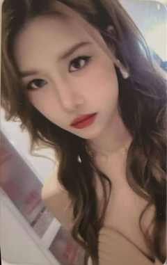 朱怡欣 上海时装周小卡ver.A