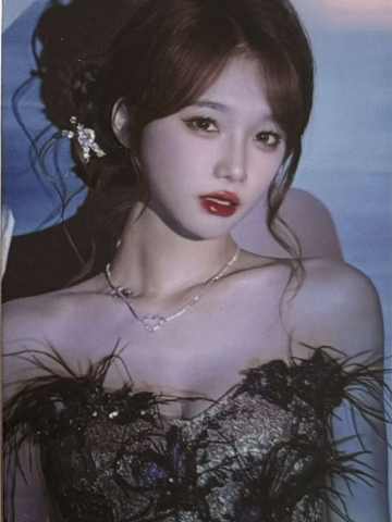 宋昕冉 上海时装周小卡ver.B