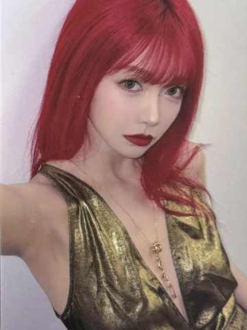 张琼予 上海时装周小卡ver.B