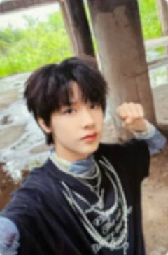 子宸 突围R卡 ver.A