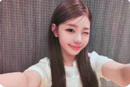 25偶运会逆应援卡 允