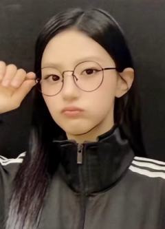 muvve幸运卡2.0 4 证件照ver.B