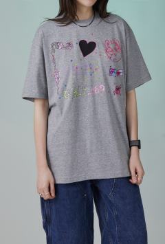 How Sweet T恤 丹-资料图