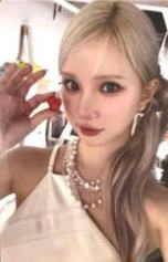 抽绳双肩包卡 河