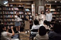 你好，书店的陌生人-资料图