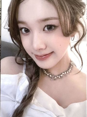 爱豆驿站签售 勾