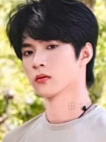 非去不可团体款小卡4