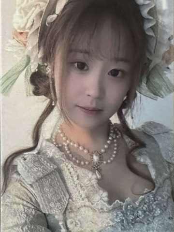 朱一柠 25元旦纪念小卡 ver.B