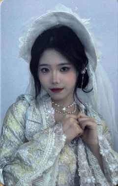 金宛莹 25元旦纪念小卡 ver.B