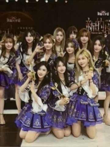 NIII队 九周年典藏卡 ver.B