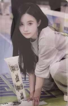 曾艾佳 九周年典藏卡 ver.A