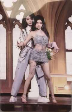徐楚雯&叶舒淇 九周年典藏卡 ver.A