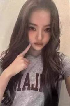 台北快闪黑帽卡ella