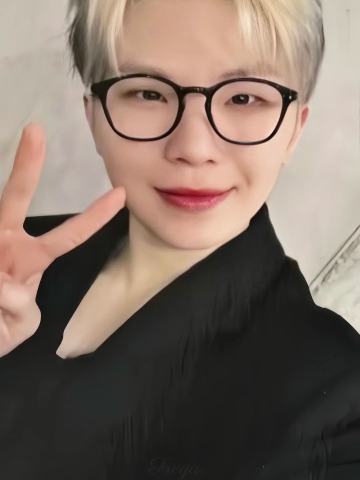 yzy上海入场卡 勋