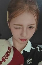 一周年帽子卡 1