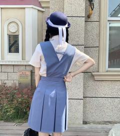 箱褶背心裙-资料图