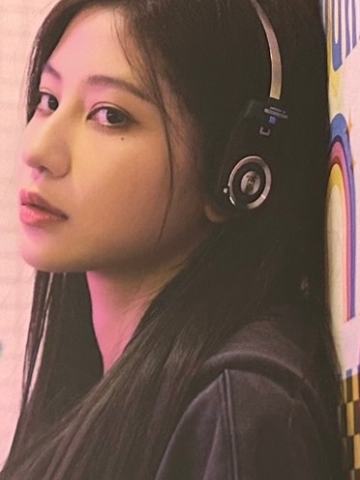 袁一琦 风向精装豪华内封小卡 ver.B