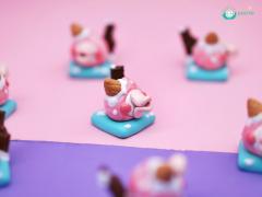打翻草莓雪糕 小福桃-资料图