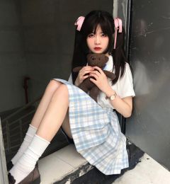 少女游乐园-资料图