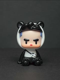 熊猫坐坐-资料图