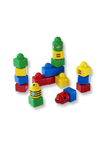 3652
