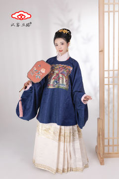 仿孔府麒麟·补服圆领交领袄-资料图