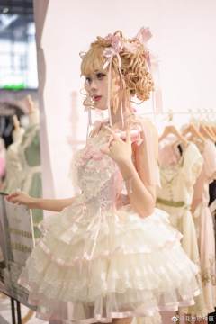 丝缎芭蕾 爱心狗短JSK-资料图