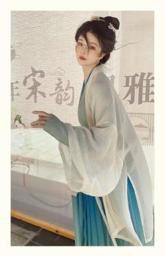 只此青绿-资料图