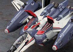 VF-25F 超级弥赛亚女武神(早乙女有人机) VF-25S 弥赛亚女武神(奥兹马·李机)-资料图