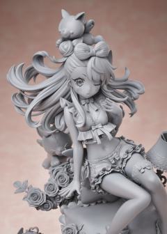 克洛伊·冯·爱因兹贝伦 居家服-资料图