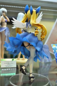 蕾蒂娅·阿道夫 Ultimate Idol-资料图