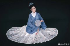 仿孔府花鸟裙-资料图